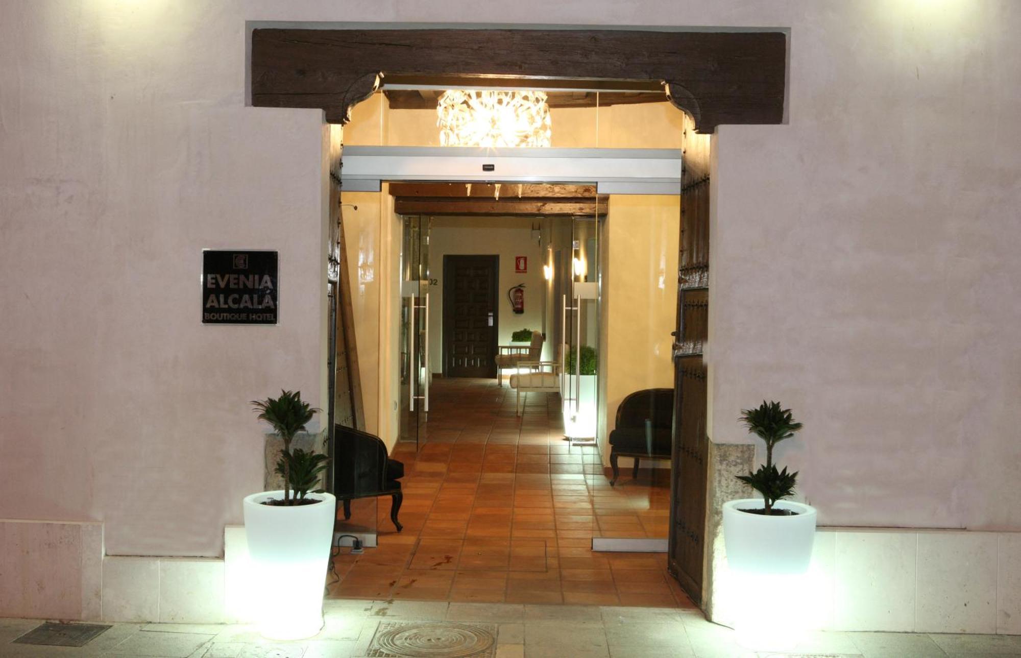 Evenia Alcala Boutique Hotel Alcalá de Henares Exterior foto